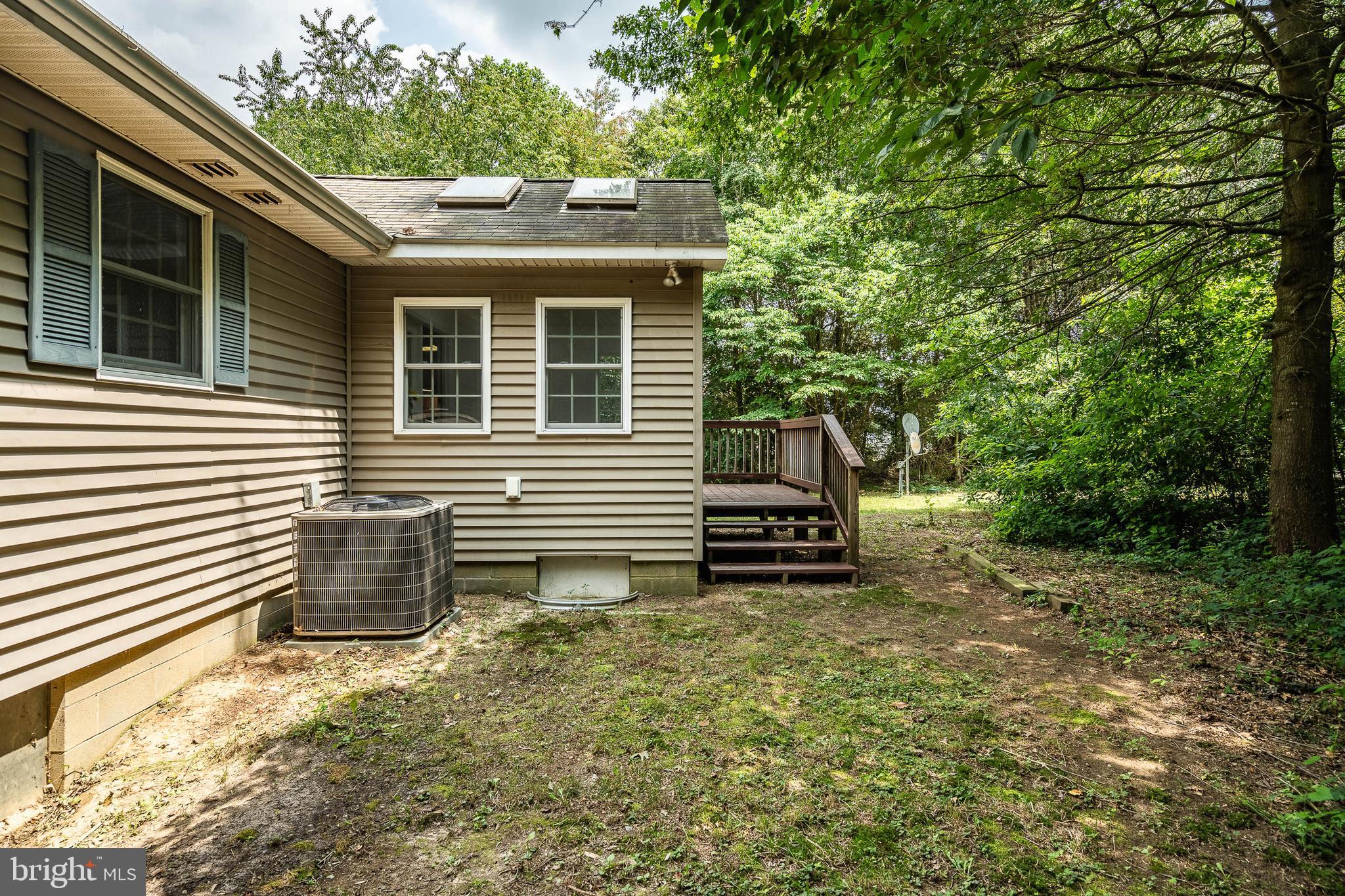 2114 Fast Landing Road Dover, DE 19901 - Photo 5 of 37 Rear side view