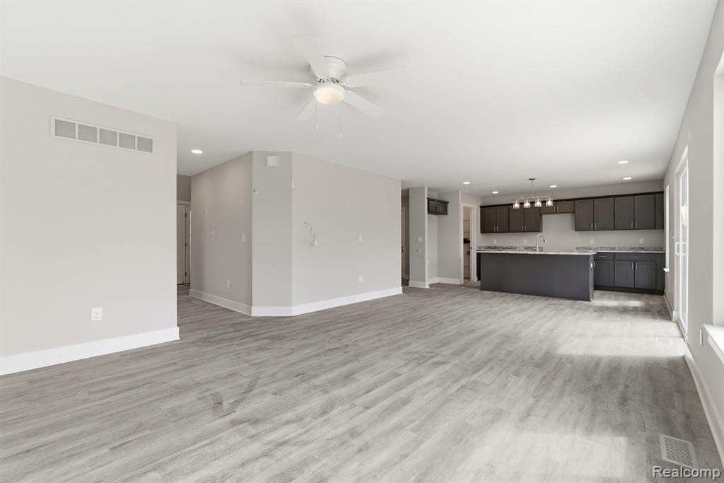 2359 Baltimore Davison, MI 48423 - Photo 8 of 31