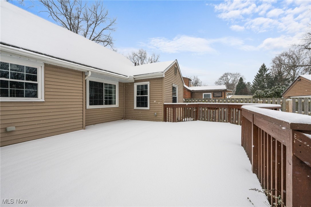 1704 Lyndhurst Road Lyndhurst, OH 44124 - Photo 25 of 35 Deck