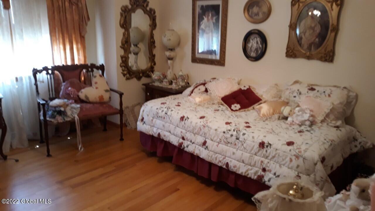 8 Pheasant Ridge Drive Colonie, NY 12211 - Photo 16 of 22 Bedroom