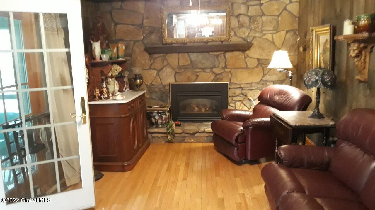 8 Pheasant Ridge Drive Colonie, NY 12211 - Photo 21 of 22 Family Room