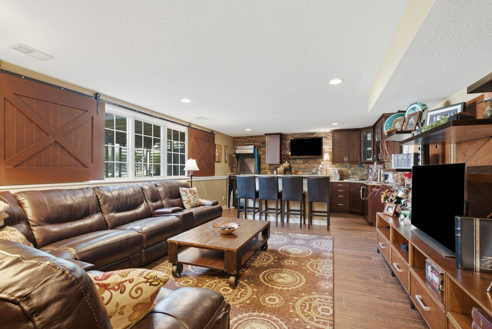 5679 Appleton Road Bettendorf, IA 52722 - Photo 27 of 40