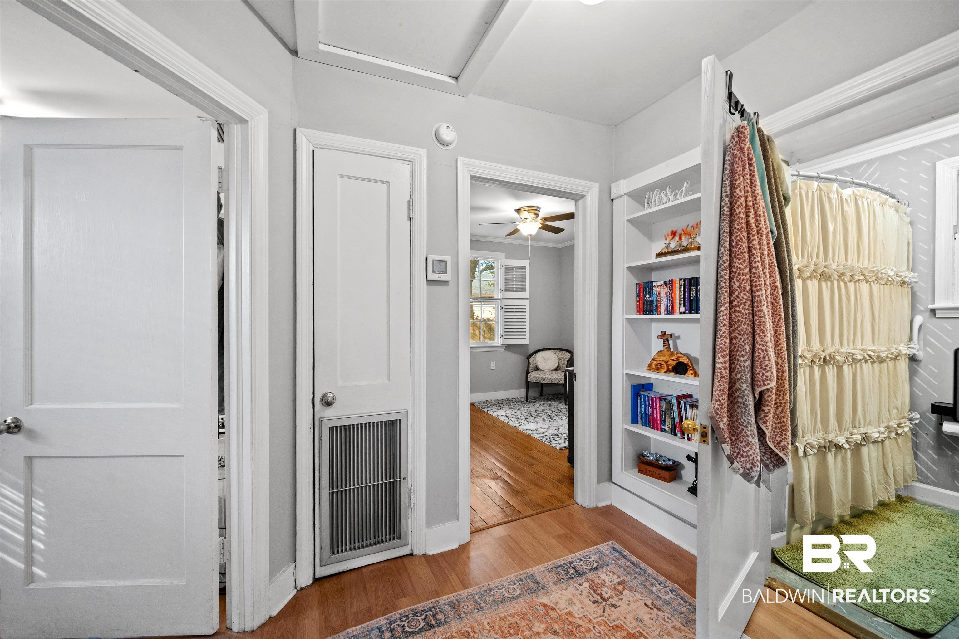5128 Norton Lane Mobile, AL 36608 - Photo 12 of 32 Hallway