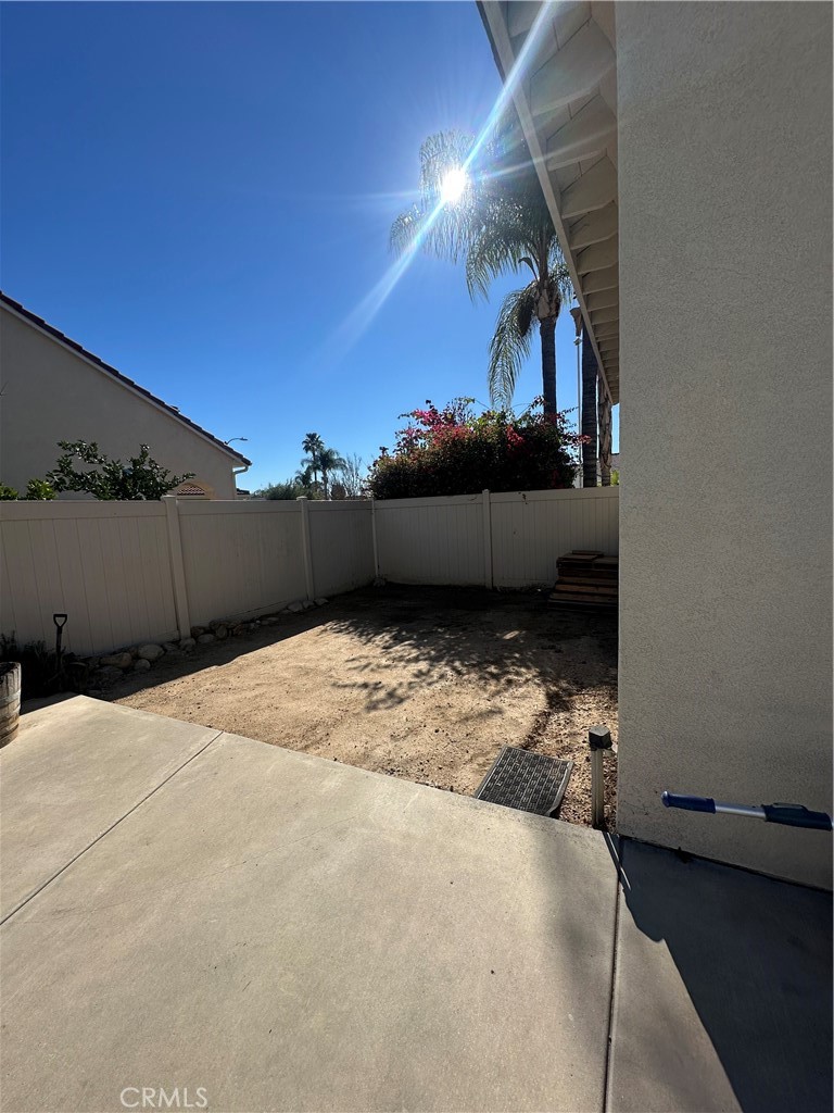 29652 Chandler Road Highland, CA 92346 - Photo 20 of 22 a view of a yard