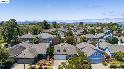 $998,000 | 135 Avington Road, Alameda, CA 94502
