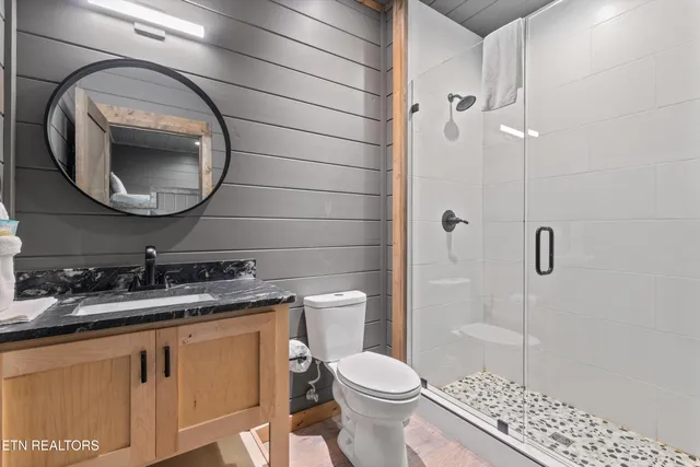 $1,350,000 | 906 Saddle Crk Way, Sevierville, TN 37862