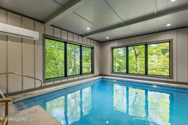 $1,350,000 | 906 Saddle Crk Way, Sevierville, TN 37862