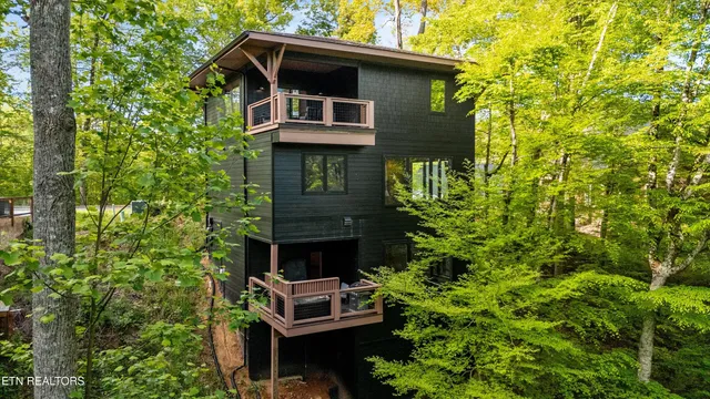 $1,350,000 | 906 Saddle Crk Way, Sevierville, TN 37862