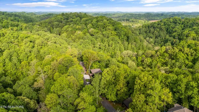 $1,350,000 | 906 Saddle Crk Way, Sevierville, TN 37862