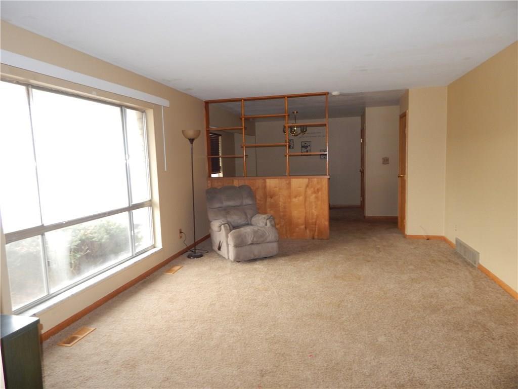 8950 Haddix Road Fairborn, OH 45324 - Photo 4 of 24