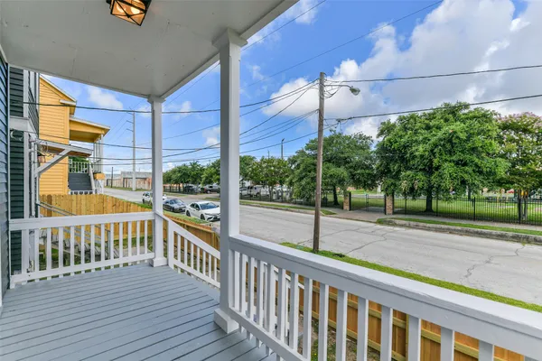 $575,000 | 4007 Avenue H, Galveston, TX 77550
