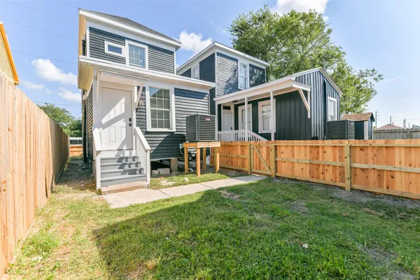 $575,000 | 4007 Avenue H, Galveston, TX 77550