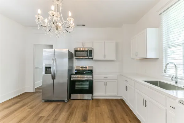 $575,000 | 4007 Avenue H, Galveston, TX 77550