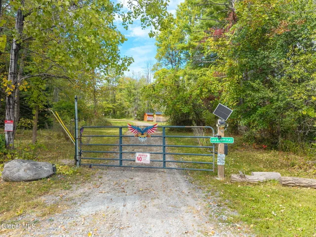 $125,000 | 332 Hammondtown Road, Amsterdam, NY 12010