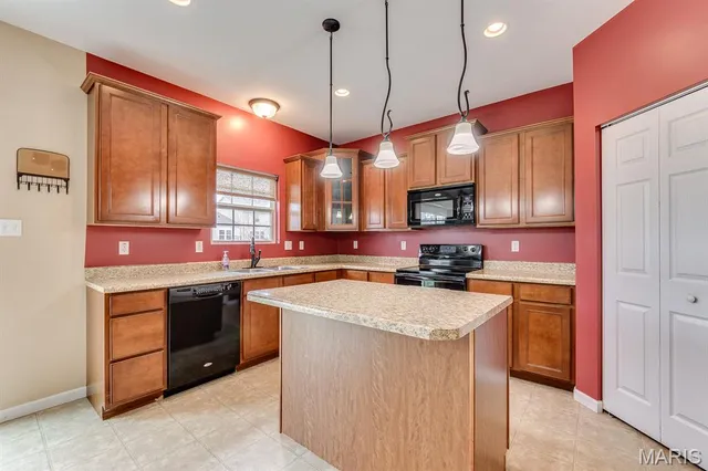 $2,800 | 1832 English Oak Drive, O'Fallon, MO 63367