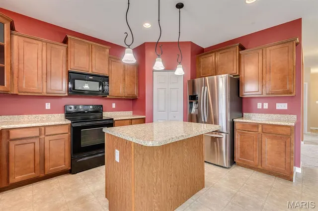 $2,800 | 1832 English Oak Drive, O'Fallon, MO 63367