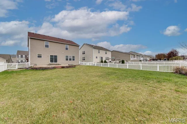 $2,800 | 1832 English Oak Drive, O'Fallon, MO 63367