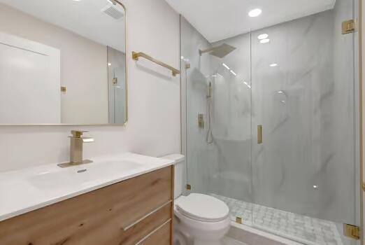 8914 Windtree Street Boca Raton, FL 33496 - Photo 19 of 30 Guest Bath