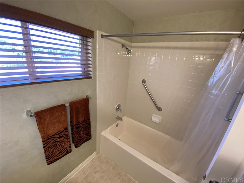 12715 Oak Knoll Road Poway, CA 92064 - Photo 16 of 25