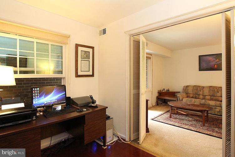 5905 Noblestown Road, Unit E Springfield, VA 22152 - Photo 6 of 26 Interior (General)