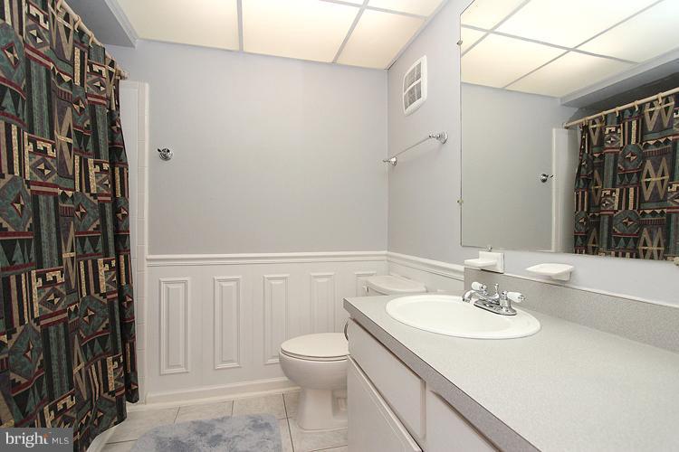 5905 Noblestown Road, Unit E Springfield, VA 22152 - Photo 7 of 26 Bath (Master)