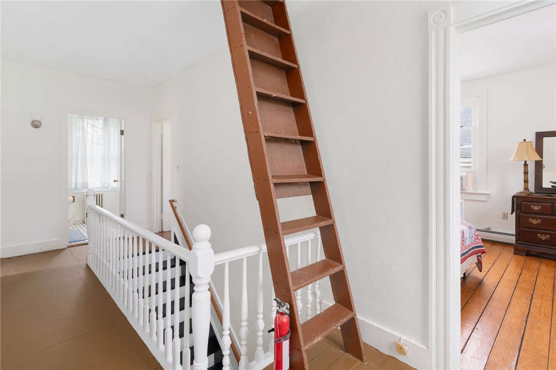 53 Warner Street Newport, RI 02840 - Photo 16 of 34