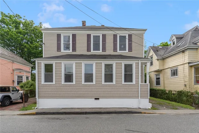 $3,000 | 53 Warner Street, Newport, RI 02840