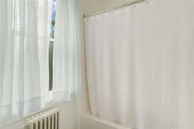 $3,000 | 53 Warner Street, Newport, RI 02840