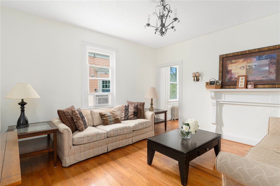 53 Warner Street Newport, RI 02840 - Photo 5 of 34