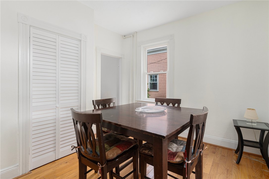 53 Warner Street Newport, RI 02840 - Photo 9 of 34