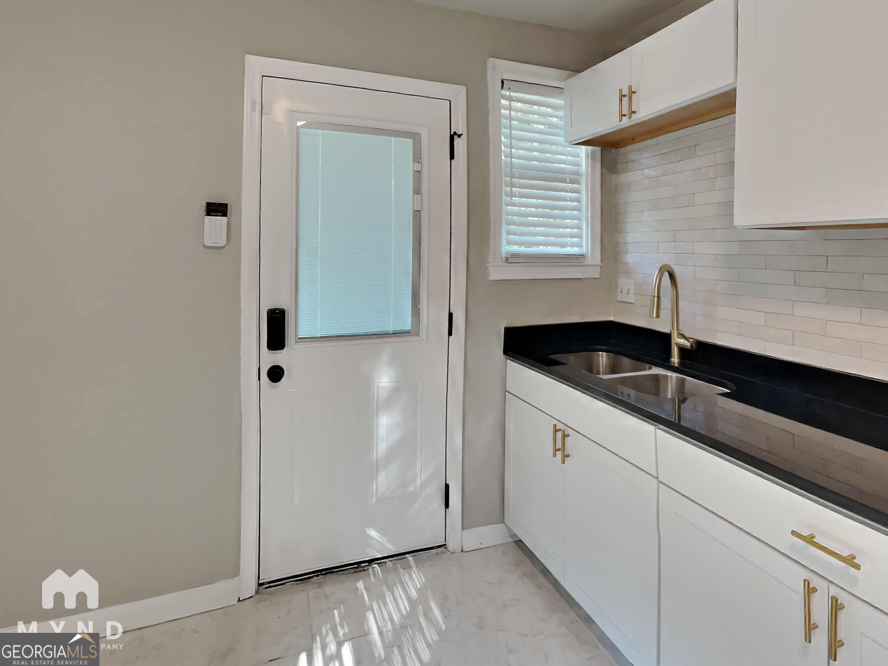 1319 Campbellton Road Southwest, Unit A Atlanta, GA 30310 - Photo 5 of 10