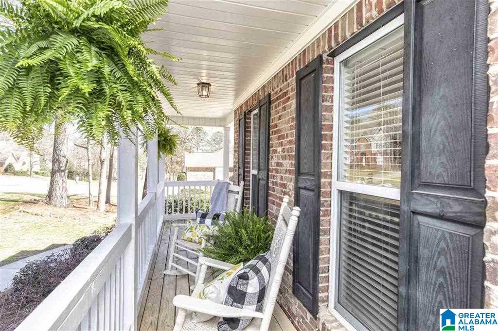 100 Brook Circle Chelsea, AL 35043 - Photo 3 of 38