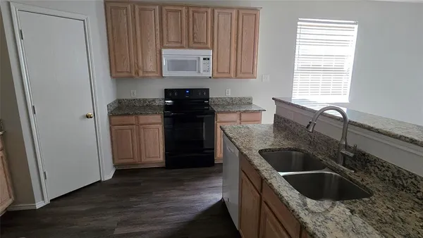 $2,000 | 2316 Pecan Drive, Little Elm, TX 75068