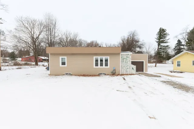 $235,000 | 6518 Harrison Avenue, Rockford, IL 61108