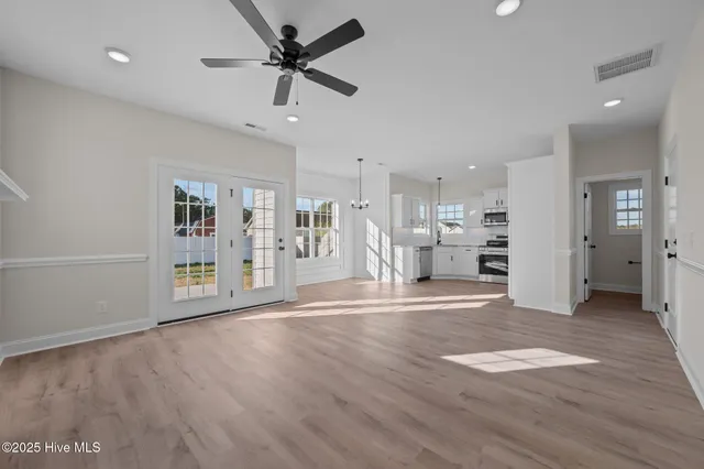 $301,500 | 412 Pepperbush Court, Ayden, NC 28513