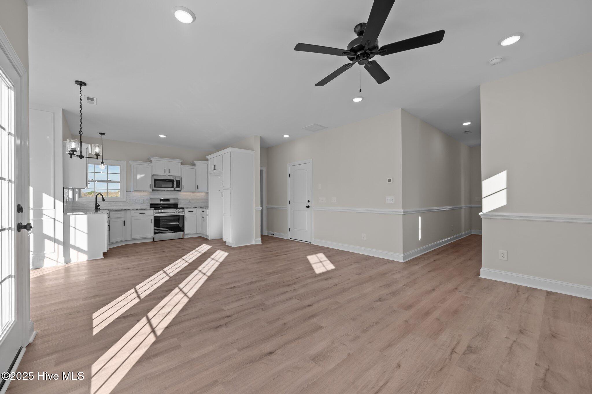 412 Pepperbush Court Ayden, NC 28513 - Photo 20 of 41 25-web-or-mls-LHV_4659