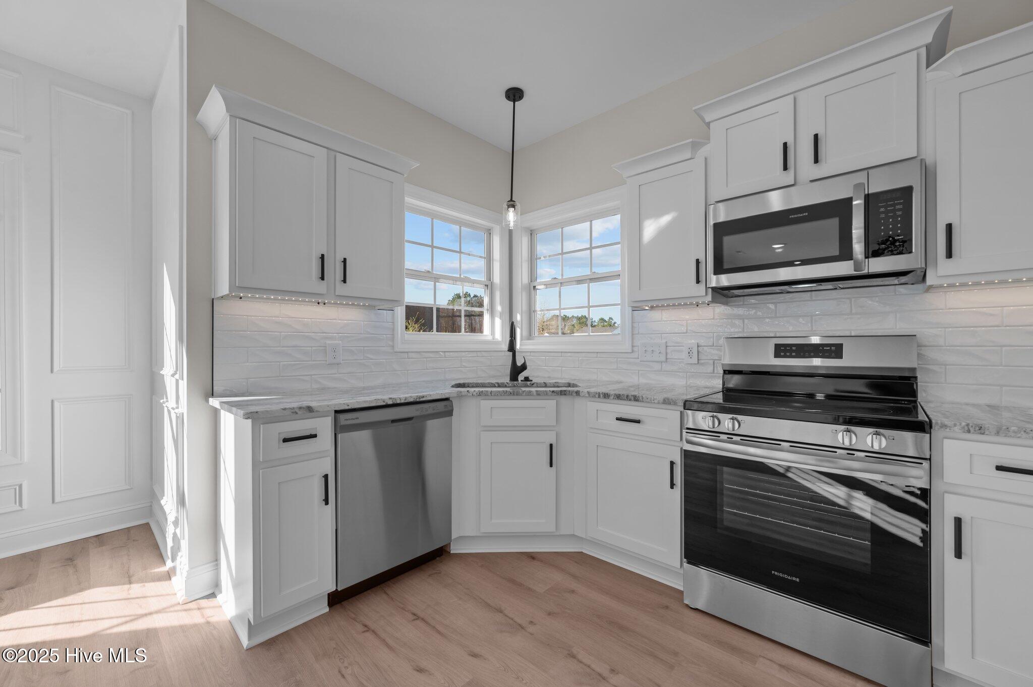 412 Pepperbush Court Ayden, NC 28513 - Photo 22 of 41 27-web-or-mls-LHV_4665