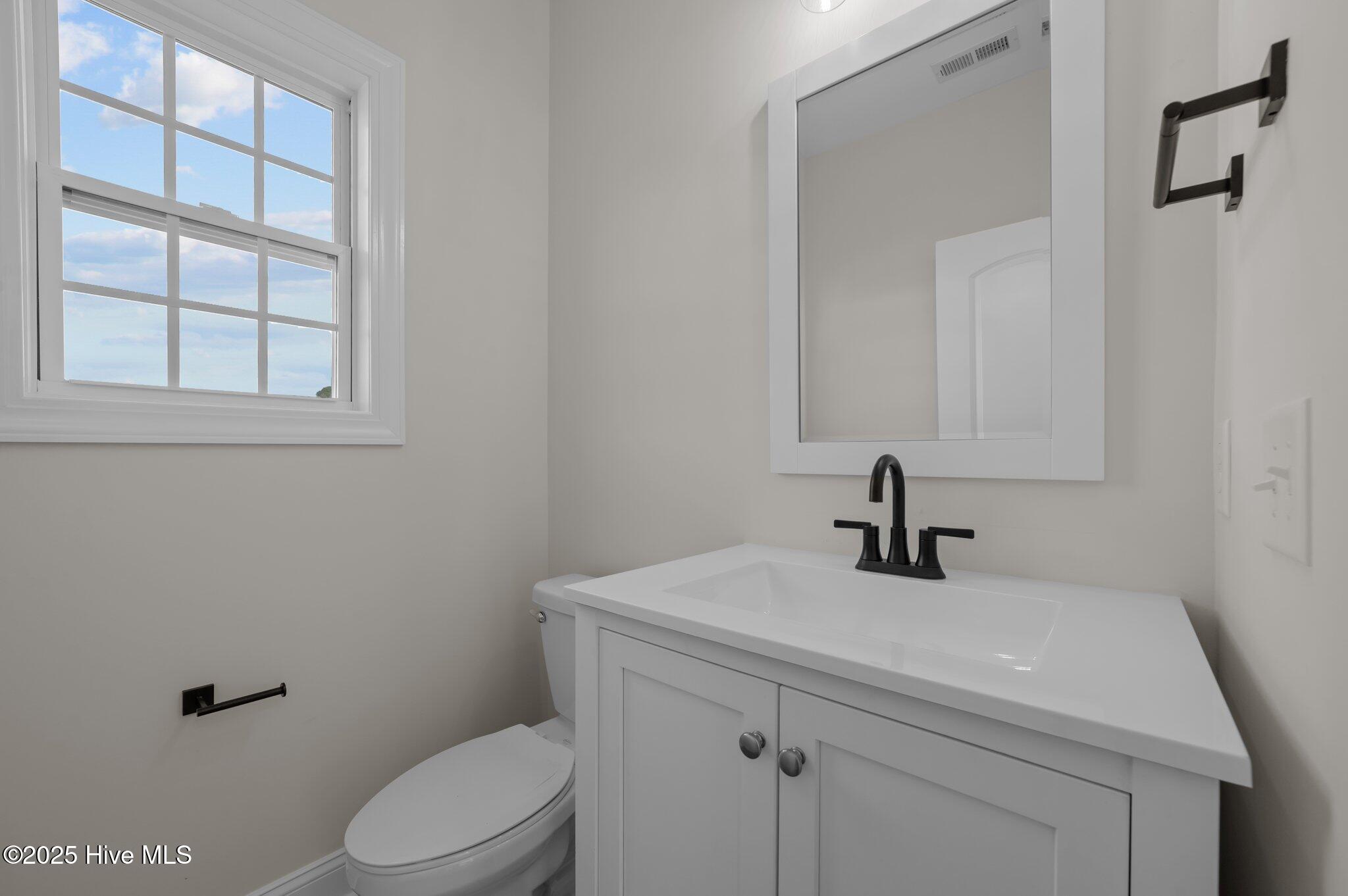 412 Pepperbush Court Ayden, NC 28513 - Photo 26 of 41 31-web-or-mls-LHV_4677