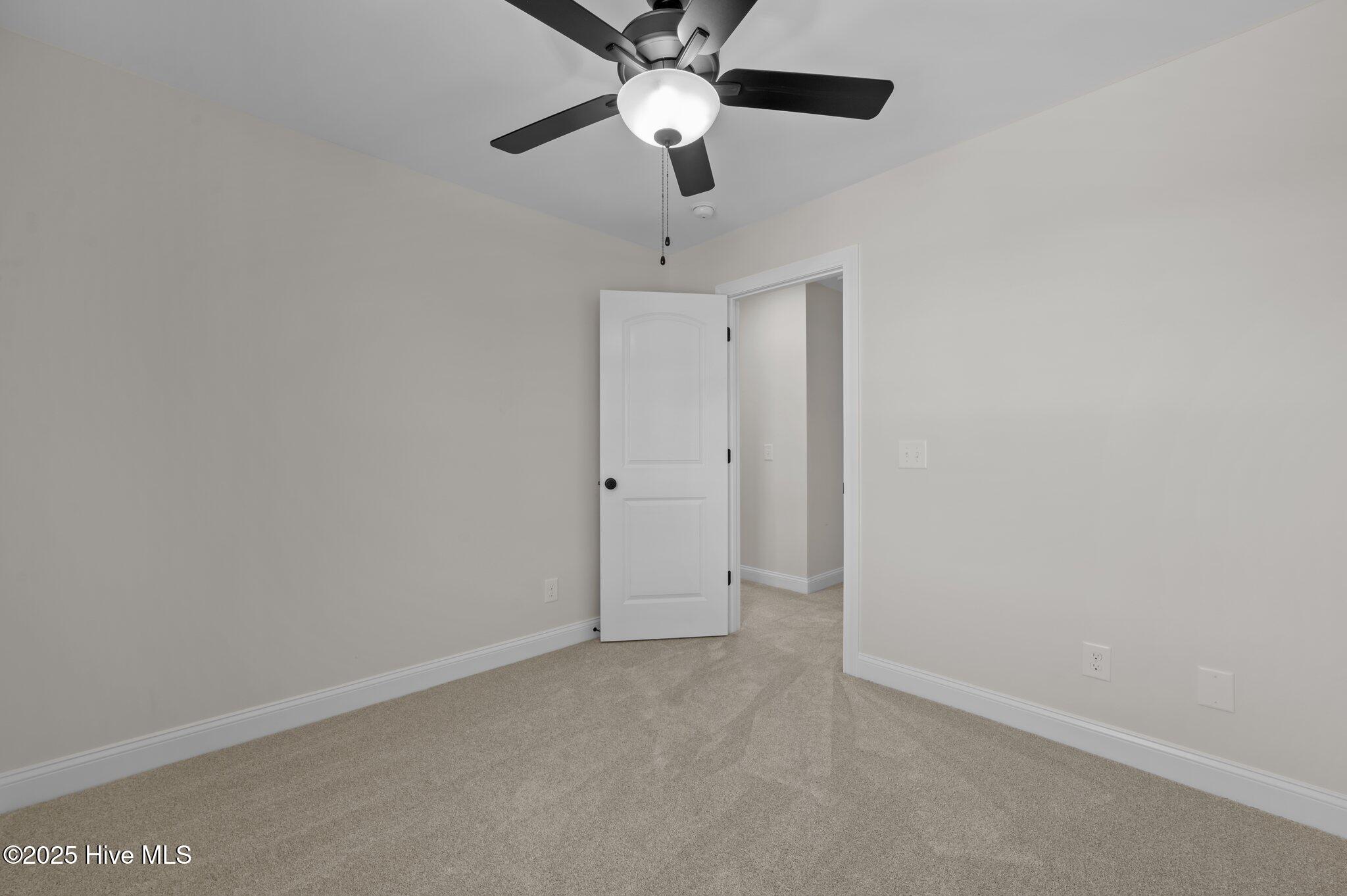 412 Pepperbush Court Ayden, NC 28513 - Photo 35 of 41 40-web-or-mls-LHV_4704