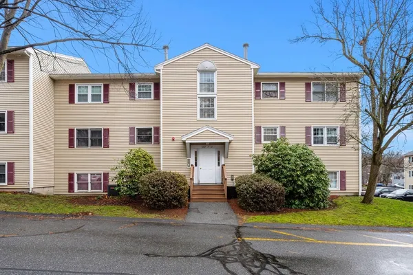 $329,900 | 367 Aiken Avenue, Unit 8, Lowell, MA 01850