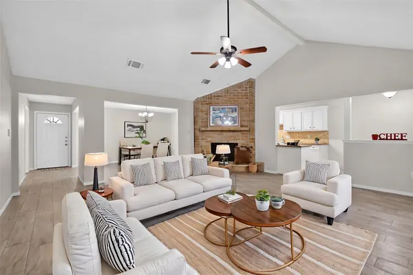 $315,000 | 11842 South Fairhollow Lane, Houston, TX 77043