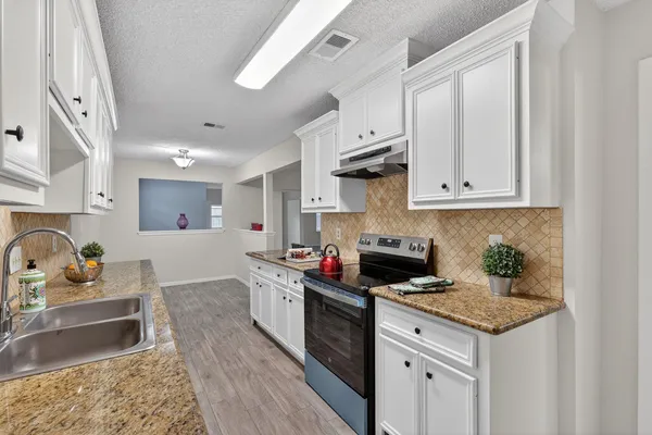 $315,000 | 11842 South Fairhollow Lane, Houston, TX 77043