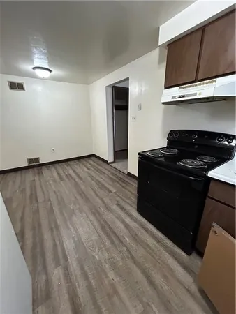 $800 | 935 Russellwood Avenue, Unit 5, McKees Rocks, PA 15136