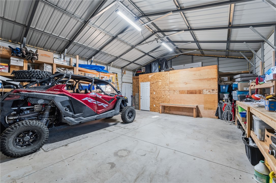 429 South Lochiel Road Golden Valley, AZ 86413 - Photo 41 of 61 Garage