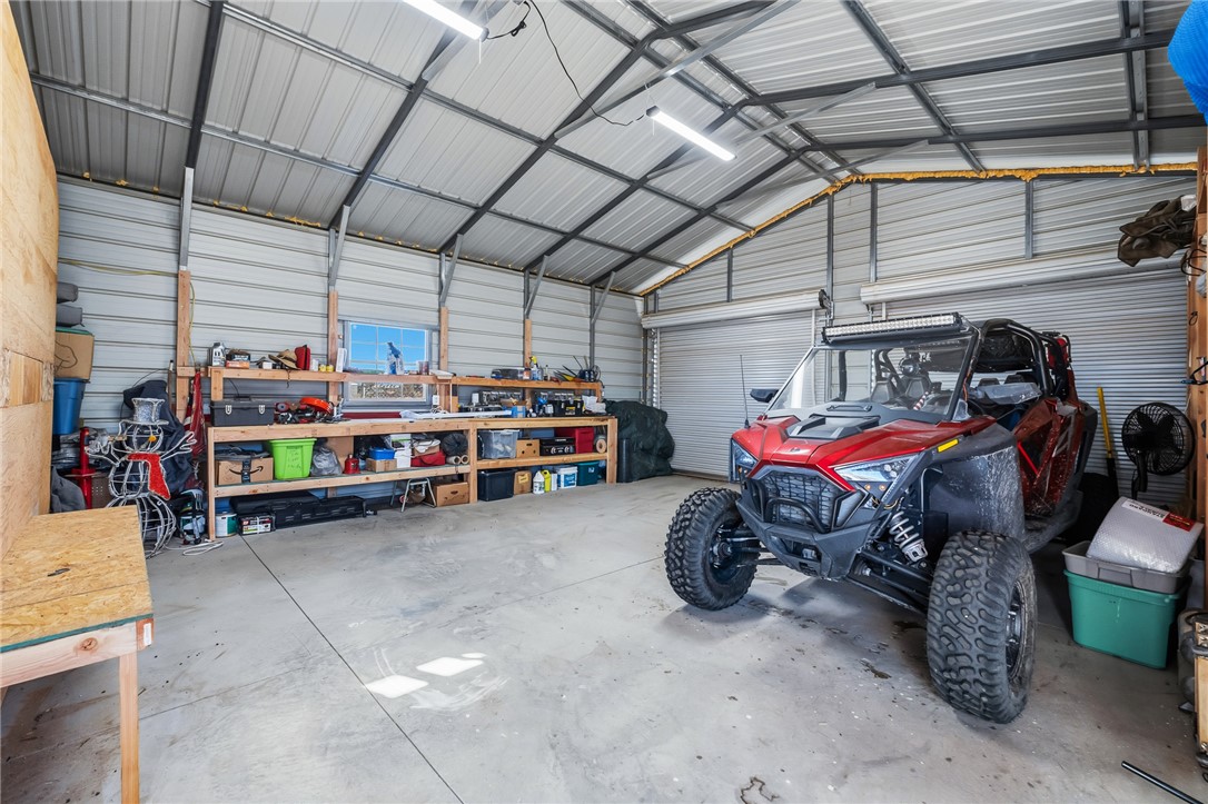 429 South Lochiel Road Golden Valley, AZ 86413 - Photo 42 of 61 Garage