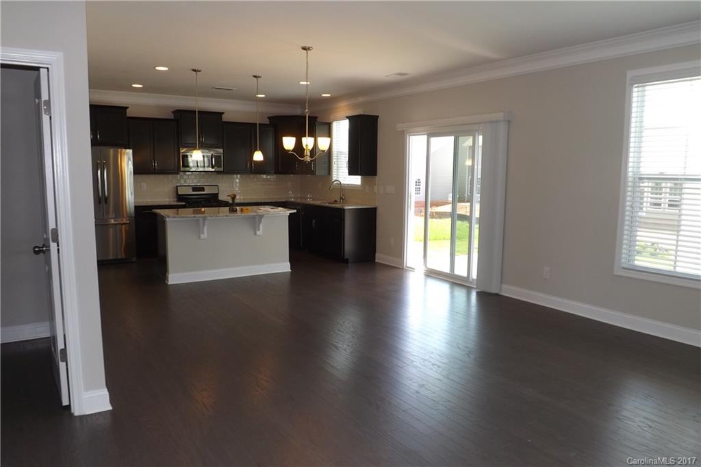 8239 Dallas Bay Road, Unit 219 Charlotte, NC 28278 - Photo 4 of 21