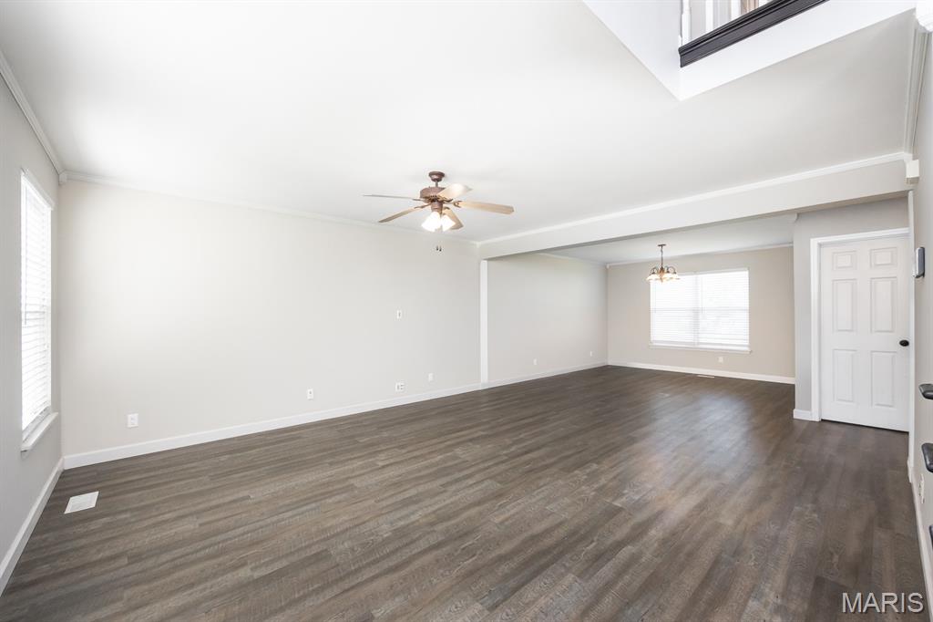 241 Brook Manor Court Belleville, IL 62221 - Photo 5 of 32