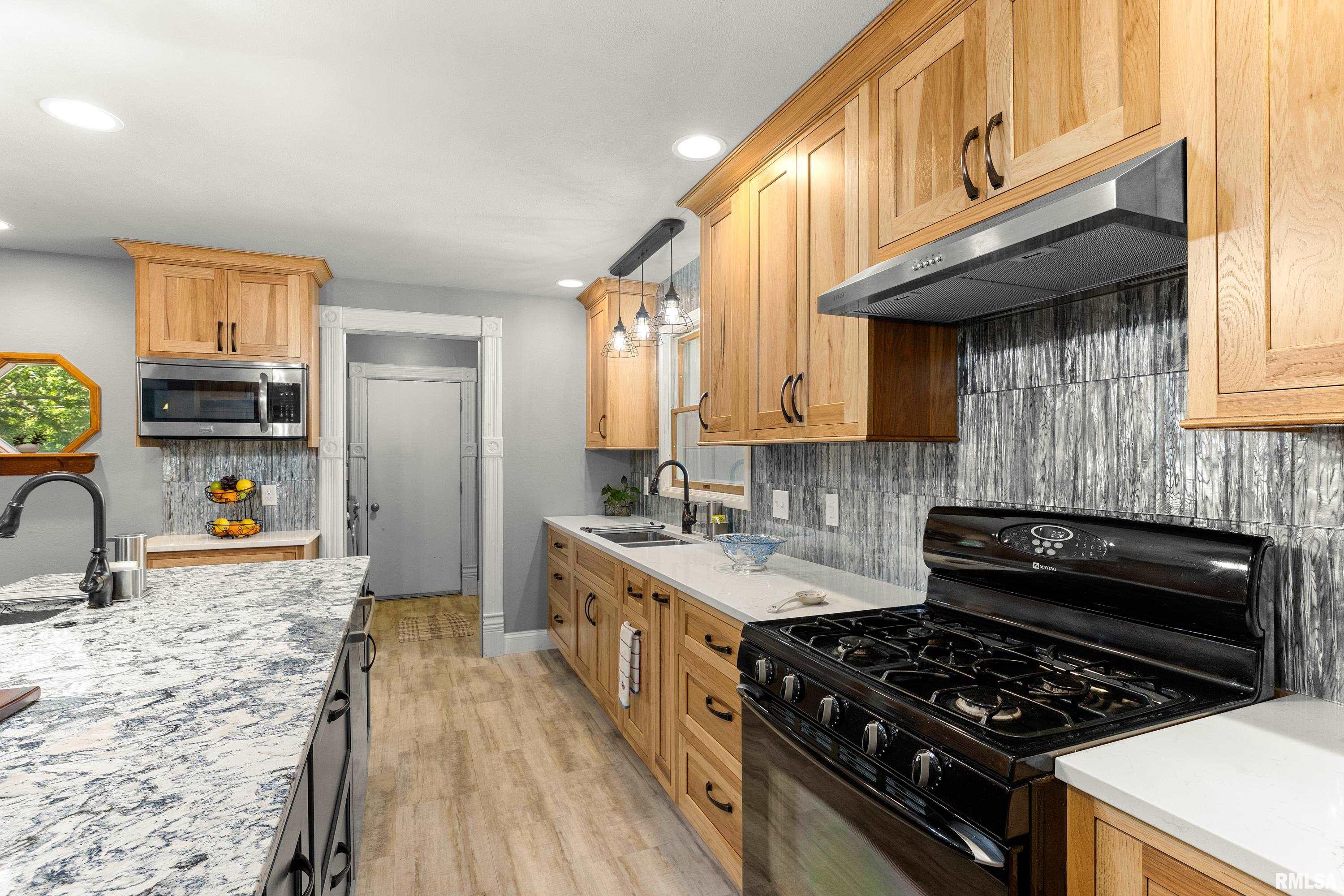 211 West 3rd Street Delavan, IL 61734 - Photo 36 of 61