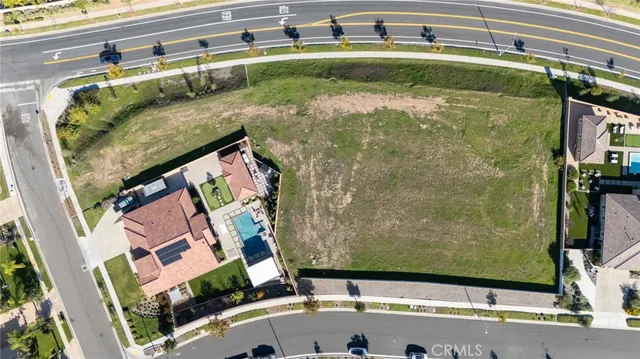 a view of an outdoor space yard