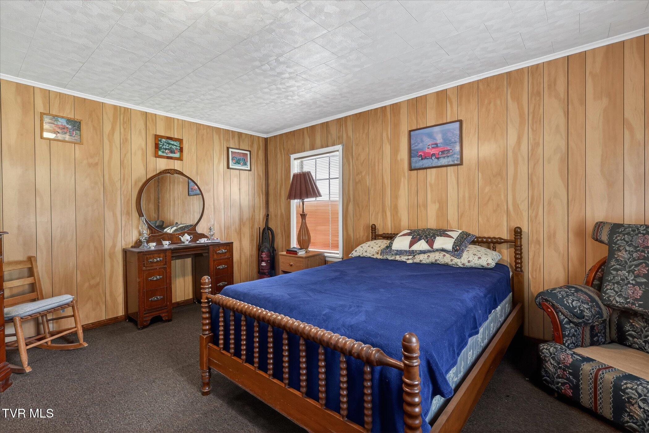 465 Mulberry Road Greeneville, TN 37745 - Photo 11 of 14 23-465-Mulberry-Rd-Greeneville-WindowSti